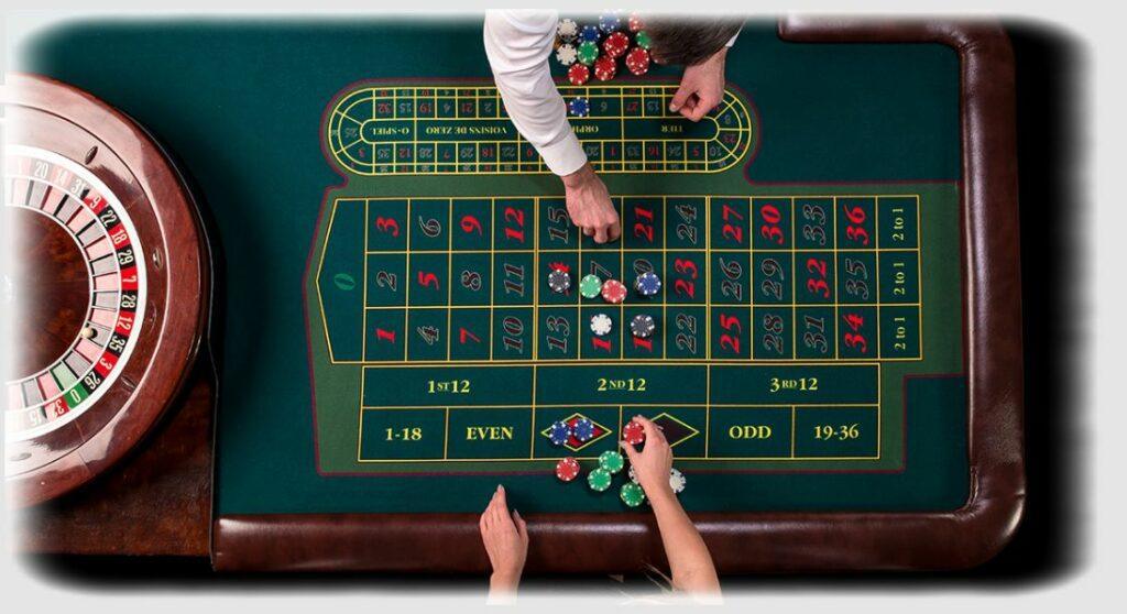 principiante jugando mano de ruleta en casino
